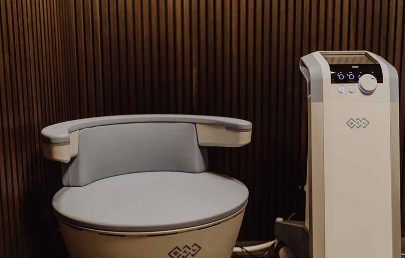 01 Emsella Stuhl Behandlung Frankfurt 280c133a